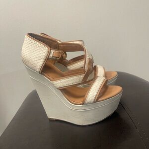 L.A.M.B. Gwen Stefani Shoes Wedge White and Tan Leather Straps Platform US 6.5